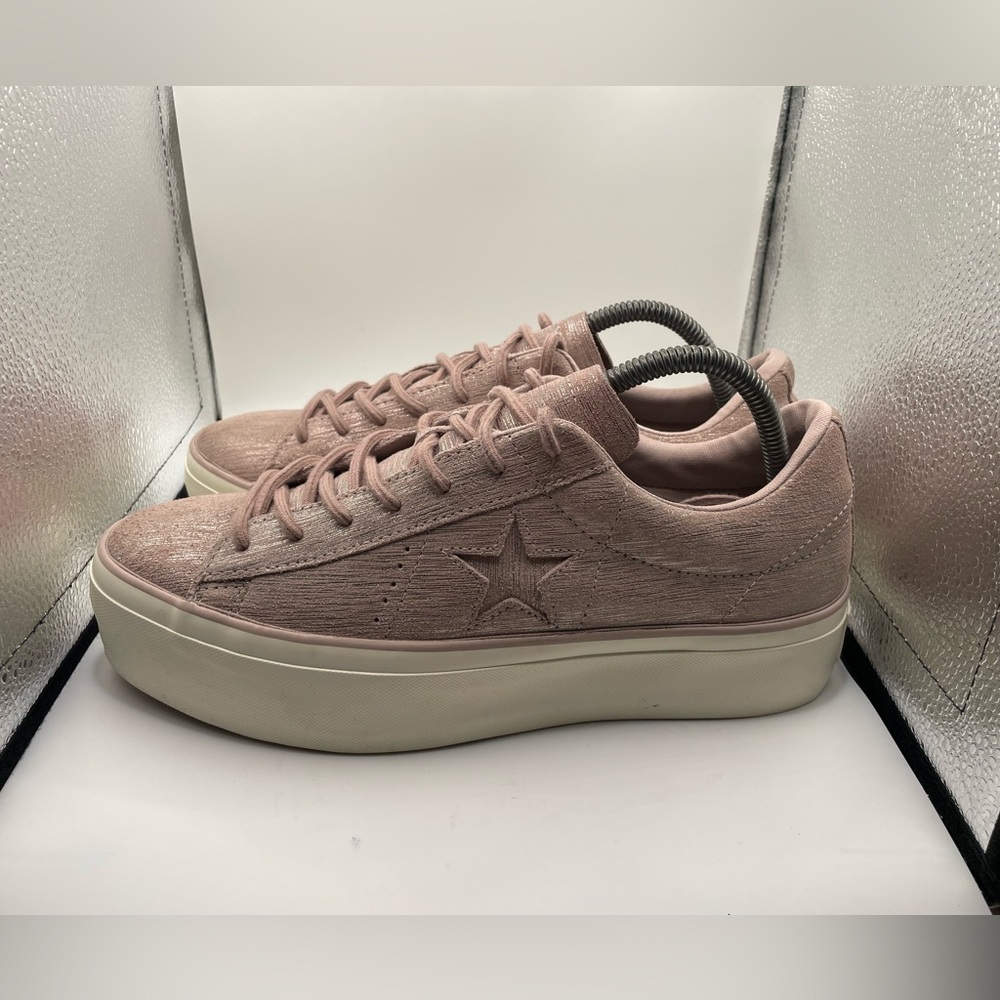 Converse One Star Women's Pink Platform Sneakers size 9.5